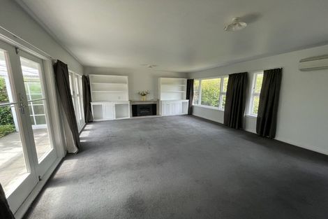 Photo of property in 9 Hampton Place, Burnside, Christchurch, 8053