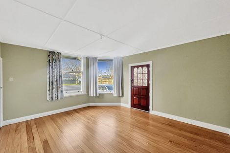 Photo of property in 393 College Street, Hokowhitu, Palmerston North, 4410