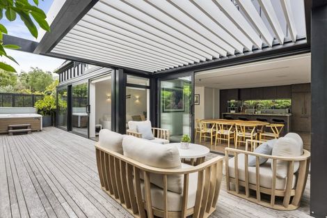 Photo of property in 25a Premier Avenue, Point Chevalier, Auckland, 1022