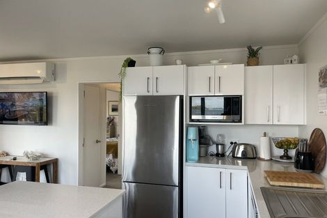 Photo of property in 219 The Esplanade, Petone, Lower Hutt, 5012