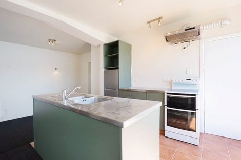 Photo of property in 32 Newport Terrace, Seatoun, Wellington, 6022