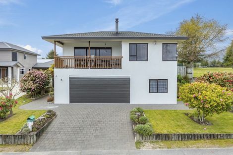 Photo of property in 30 Kiddle Drive, Hilltop, Taupo, 3330