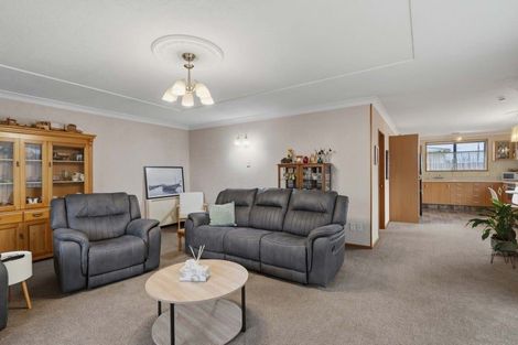 Photo of property in 37 Renfrew Street, Waikiwi, Invercargill, 9810