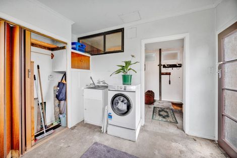 Photo of property in 15 Kahui Road, Rahotu, Opunake, 4684