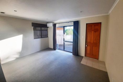 Photo of property in 4 Meridian Court, Oteha, Auckland, 0632