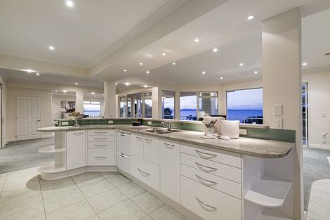Photo of property in 18 Fishermans Cove, Army Bay, Whangaparaoa, 0930