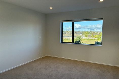 Photo of property in 101 Waituarua Drive, Takanini, Auckland, 2112