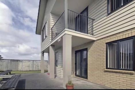 Photo of property in 10 Vintage Drive, Henderson, Auckland, 0612