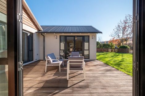 Photo of property in 48 Erskine Street, Lake Hayes, Queenstown, 9304