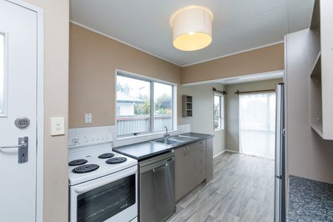 Photo of property in 40 Geraldine Crescent, Cloverlea, Palmerston North, 4412
