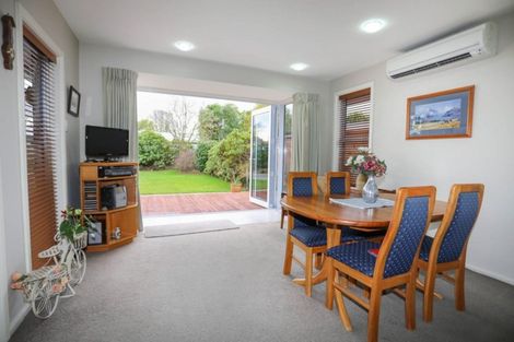 Photo of property in 7 Greers Road, Ilam, Christchurch, 8041