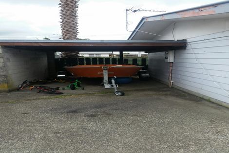 Photo of property in 24b Tironui Station Road, Papakura, 2112