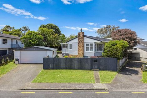 Photo of property in 3/29 Manuka Road, Bayview, Auckland, 0629