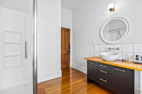 Photo of property in 131 Somerfield Street, Somerfield, Christchurch, 8024