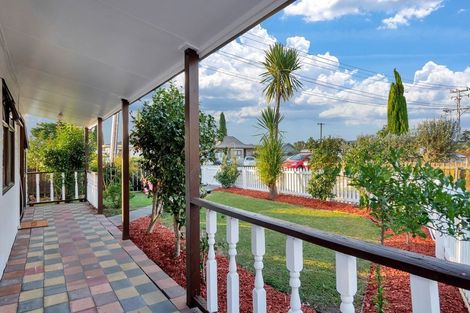 Photo of property in 1/130 Bruce Mclaren Road, Henderson, Auckland, 0612