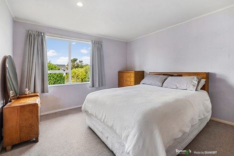 Photo of property in 6 Arima Place, Grenada Village, Wellington, 6037