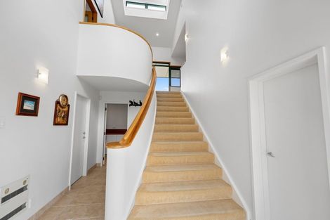 Photo of property in 10-12 Oratia Street, Waikanae Beach, Waikanae, 5036