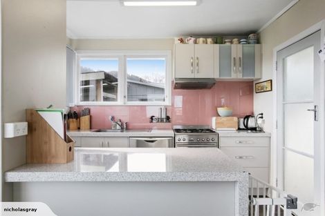 Photo of property in 5 Kinsella Place, Paeroa, 3600