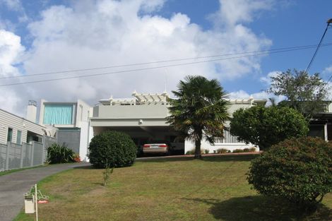 Photo of property in 47 Parr Terrace, Castor Bay, Auckland, 0620