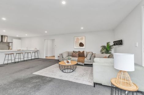 Photo of property in 2 Ader Close, Halswell, Christchurch, 8025