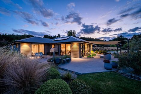 Photo of property in 22 Long Grass Place, Hawea Flat, Wanaka, 9382