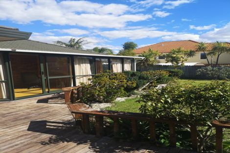 Photo of property in 21 Kilsyth Way, East Tamaki Heights, Auckland, 2016