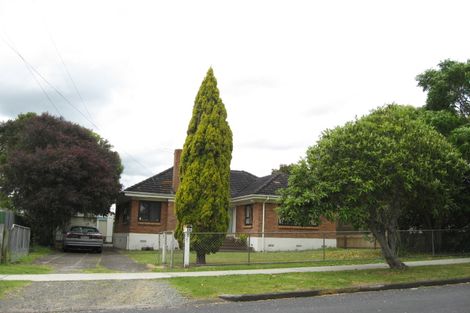 Photo of property in 8 Kayes Road, Pukekohe, 2120