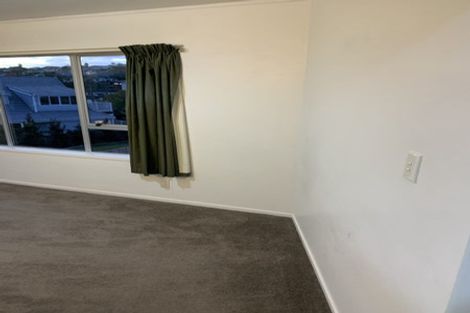 Photo of property in 522 Beach Road, Murrays Bay, Auckland, 0630