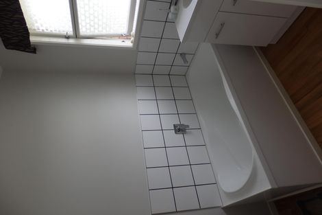 Photo of property in 281 Shakespeare Street, Leamington, Cambridge, 3432