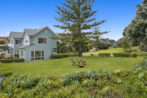 Photo of property in 4 East Point, Manly, Whangaparaoa, 0930