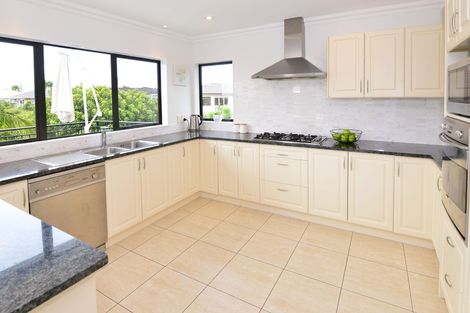 Photo of property in 3 Matisse Drive, West Harbour, Auckland, 0618