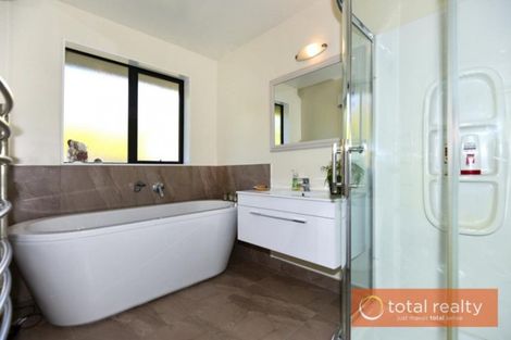 Photo of property in 21 Old Red Barn Road, Halswell, Christchurch, 8025