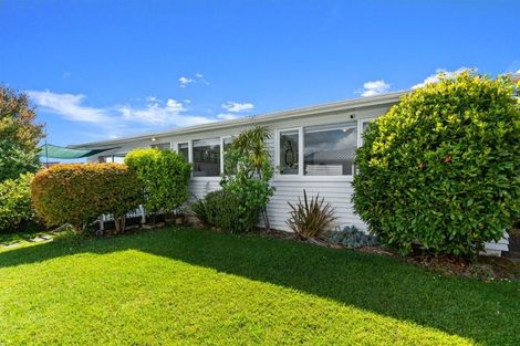 Photo of property in 13a Nikau Street, New Lynn, Auckland, 0600