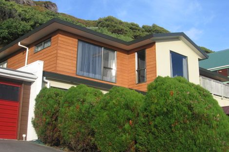 Photo of property in 39 Leeward Drive, Whitby, Porirua, 5024
