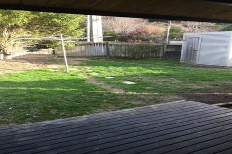 Photo of property in 3/89 Pinehaven Road, Pinehaven, Upper Hutt, 5019