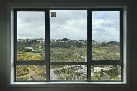 Photo of property in 9 Pine Hill Rise, Glenside, Wellington, 6037