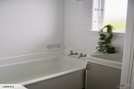 Photo of property in 5c Pembroke Street, Westown, New Plymouth, 4310