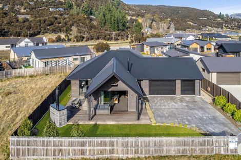 Photo of property in 8 Toru Street, Albert Town, Wanaka, 9305