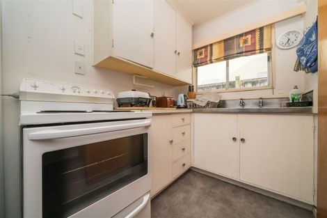 Photo of property in 8 Dahlia Street, Palmerston North, 4410