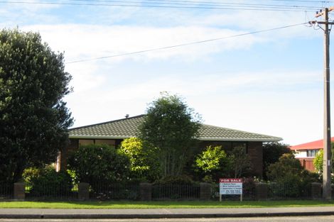 Photo of property in 35 Brougham Street, Westport, 7825