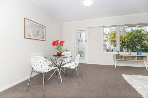 Photo of property in 5/75 Pembroke Street, Hamilton Lake, Hamilton, 3204