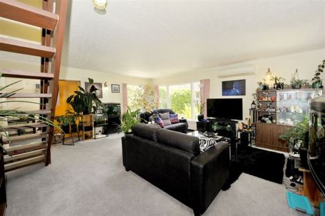 Photo of property in 8 Bendale Place Avonhead Christchurch City