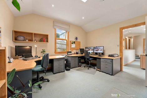 Photo of property in 16 Parliament Street, Thorndon, Wellington, 6011