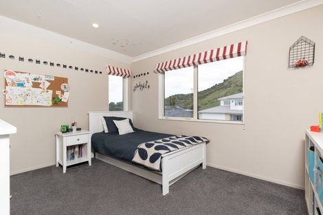 Photo of property in 51 Erlestoke Crescent, Churton Park, Wellington, 6037