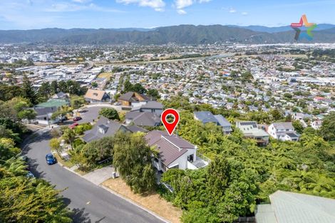 Photo of property in 18 Jacaranda Grove, Maungaraki, Lower Hutt, 5010