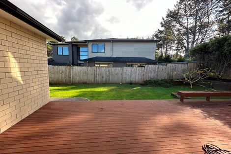 Photo of property in 72 Harrowglen Drive, Northcross, Auckland, 0630