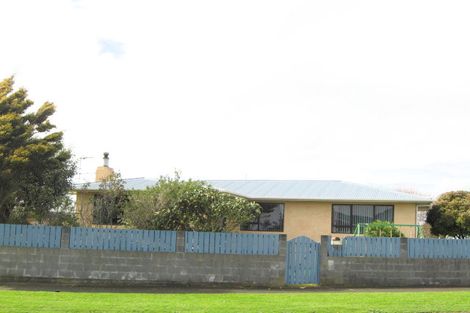 Photo of property in 20 Short Street, Waitara, 4320