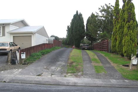 Photo of property in 8 Vina Place, Massey, Auckland, 0614