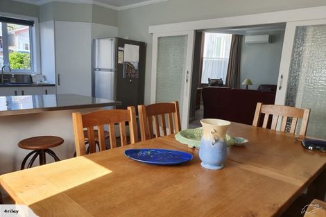 Photo of property in 30 Hiropi Street, Newtown, Wellington, 6021