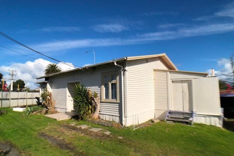 Photo of property in 19 Esmonde Road, Takapuna, Auckland, 0622